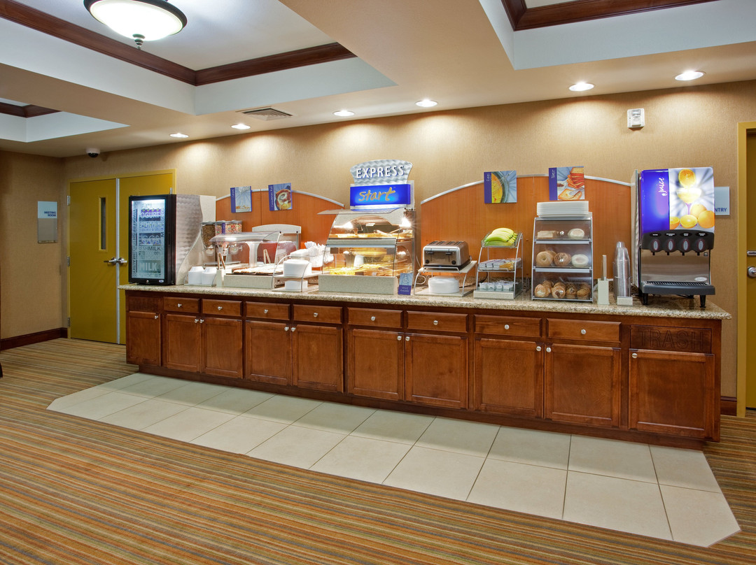 Holiday Inn Express Willows by IHG主图