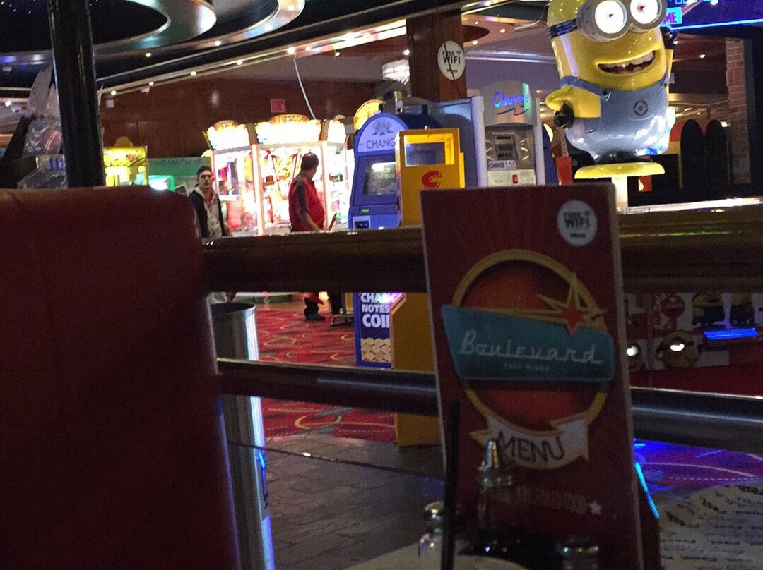 Brunswick Moviebowl-德里必去景点