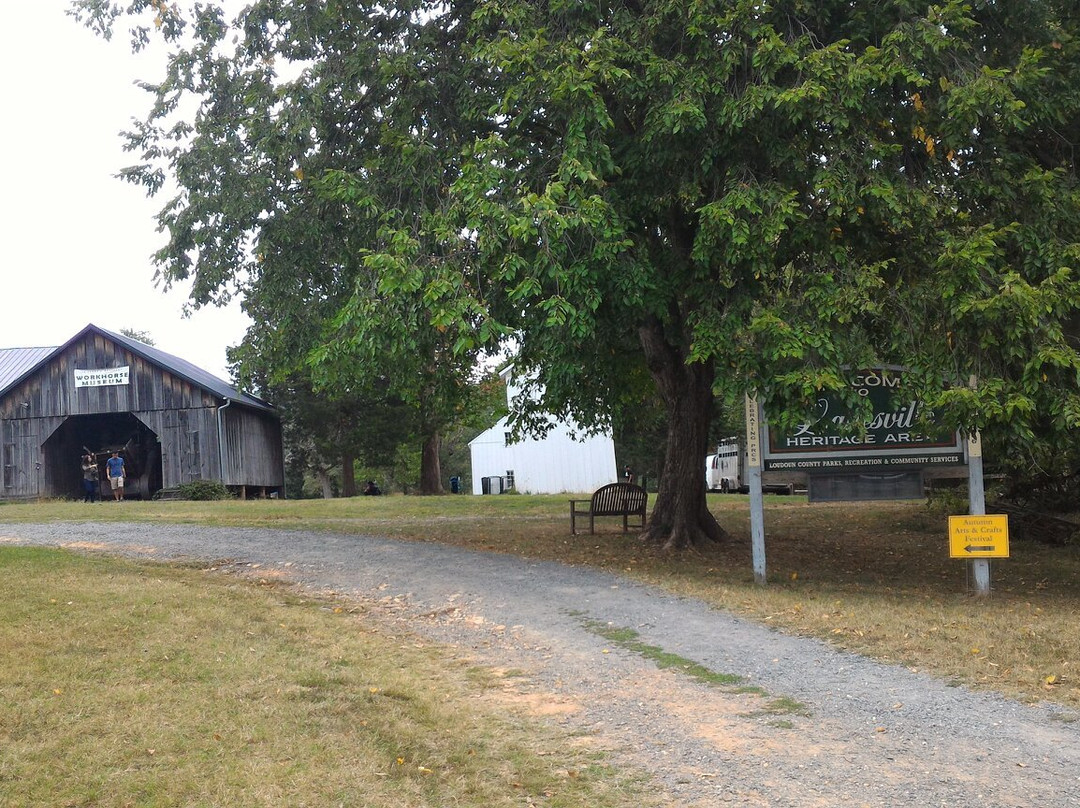 Heritage Farm Museum景点图片