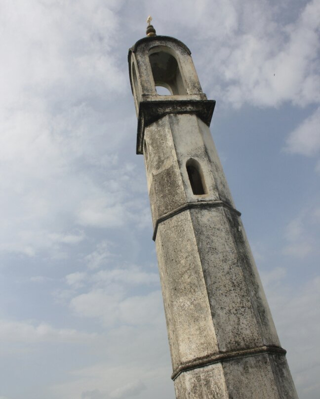 Swinging Towers of Farkande景点图片