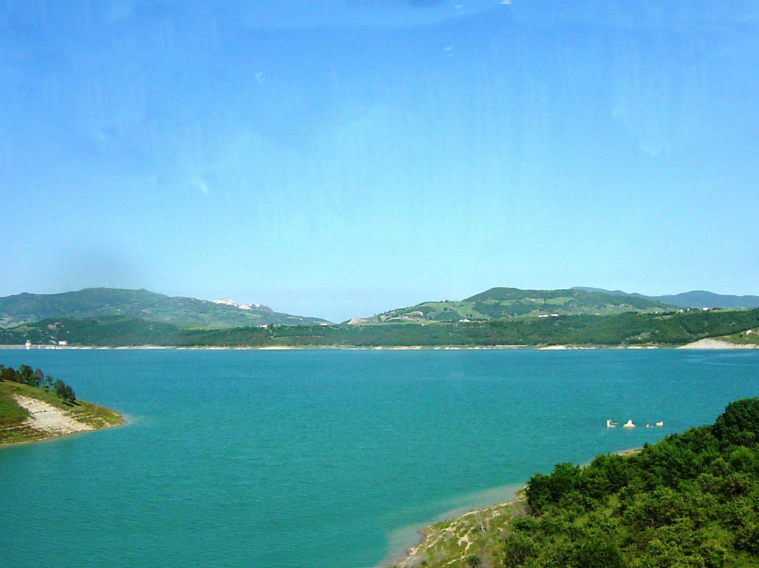 Lago di Monte Cotugno‎景点图片