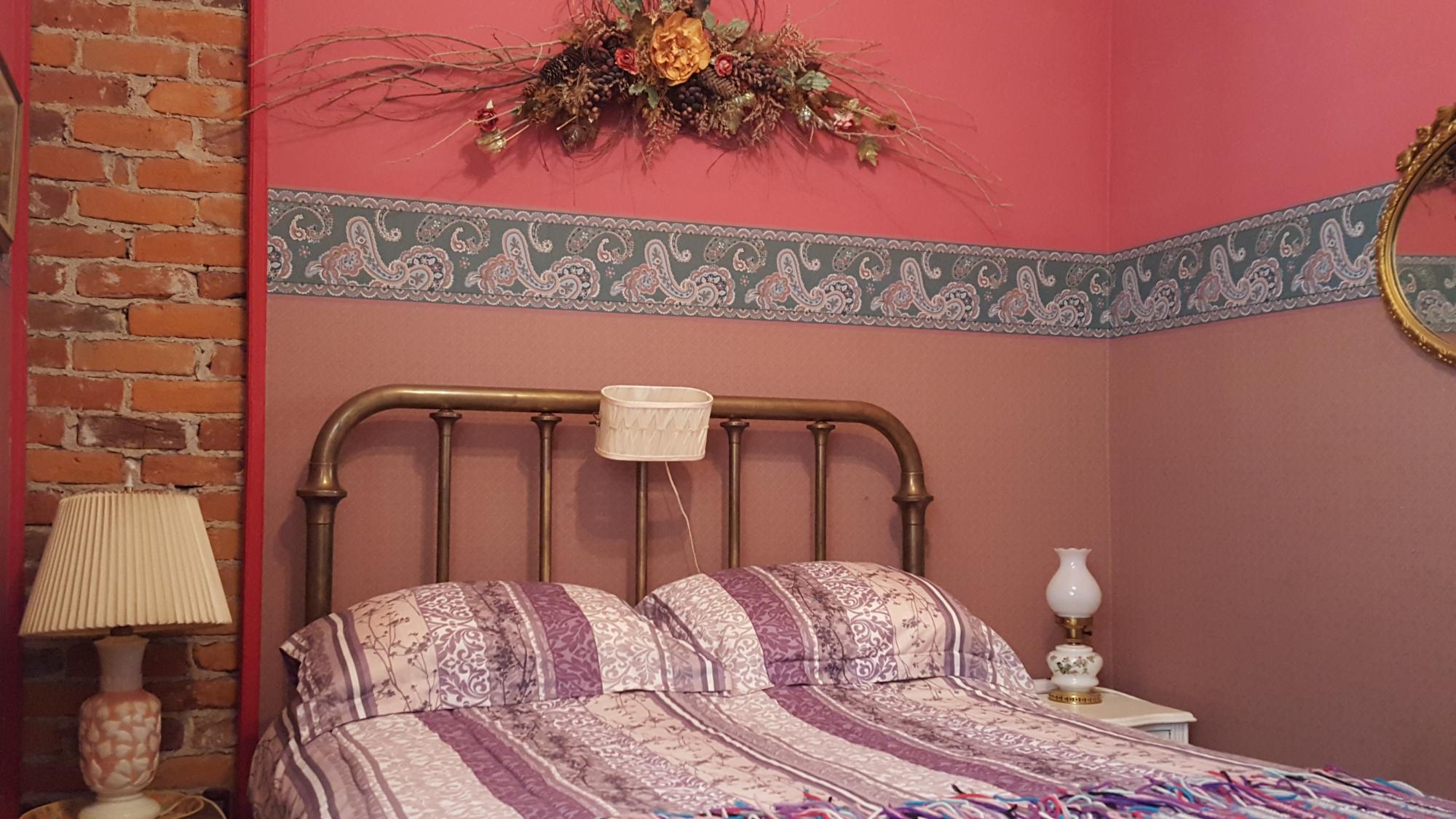Sumpter B & B-官方