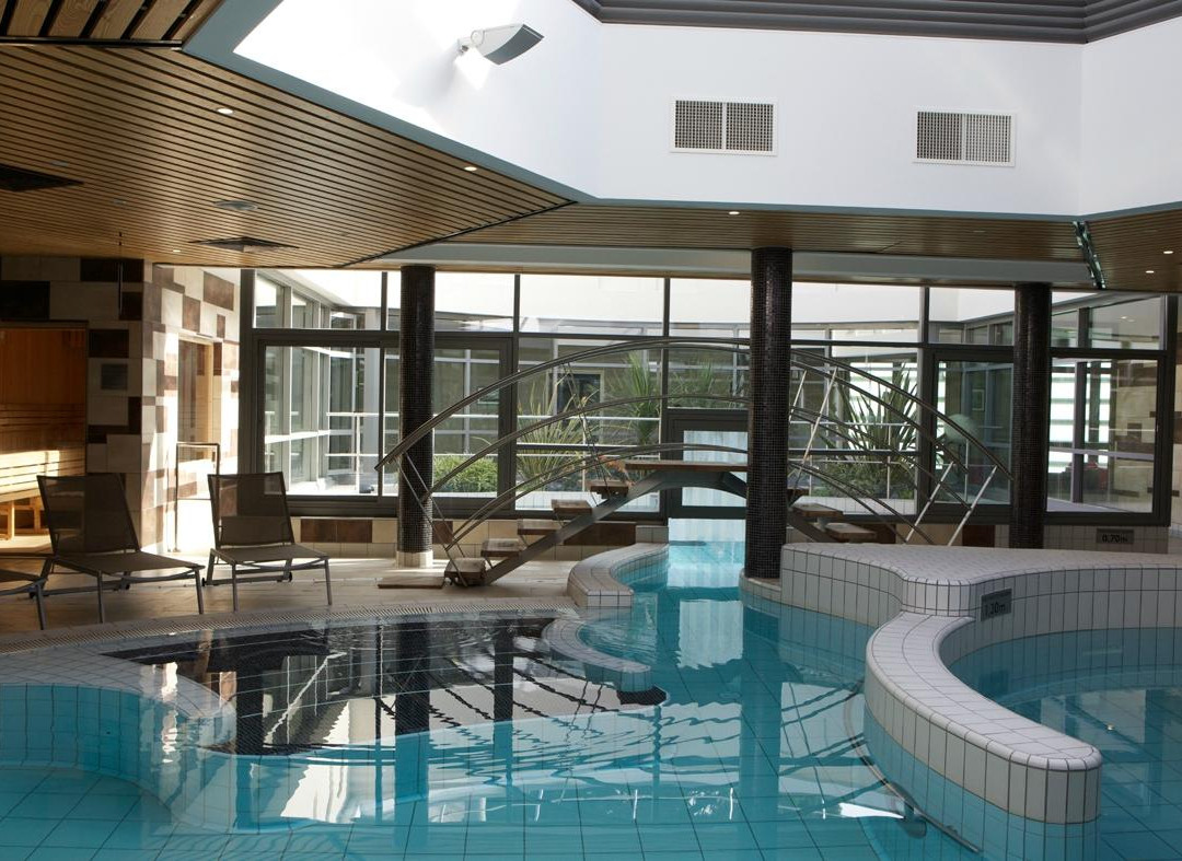 Spa Les Nériades-Neris-les-Bains必去景点