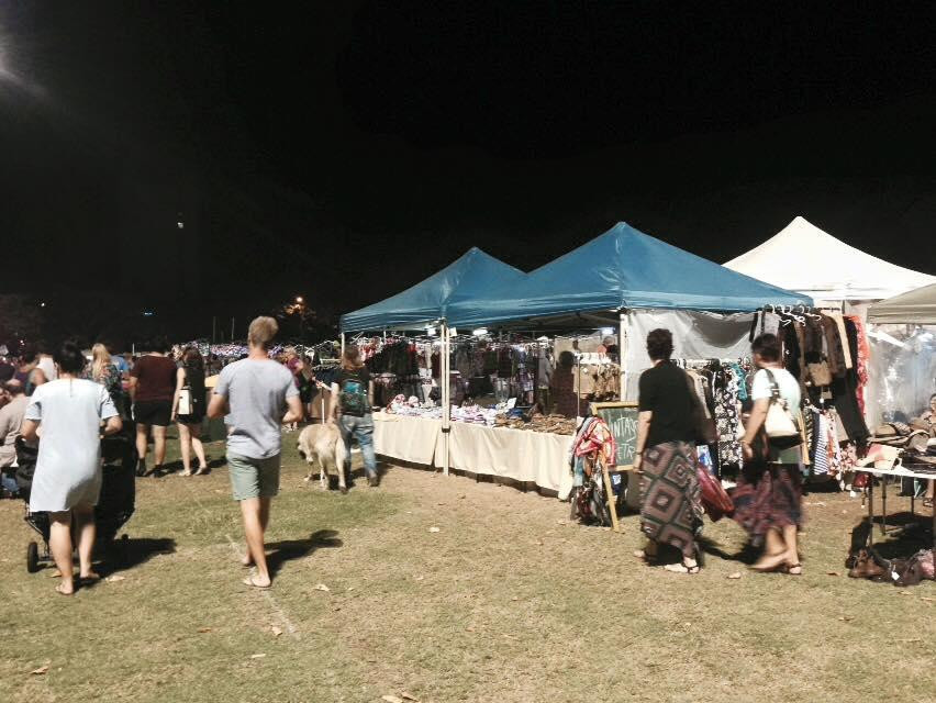 Strand Night Markets-汤斯维尔必去景点