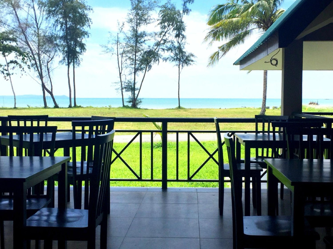哥打丁宜酒店住宿-Super Oyo 89896 Sedili Inn Resort
