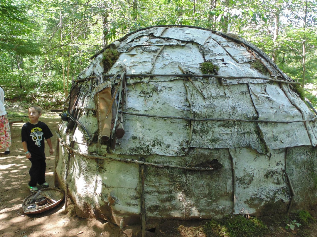 Waswagoning Indian Village景点图片