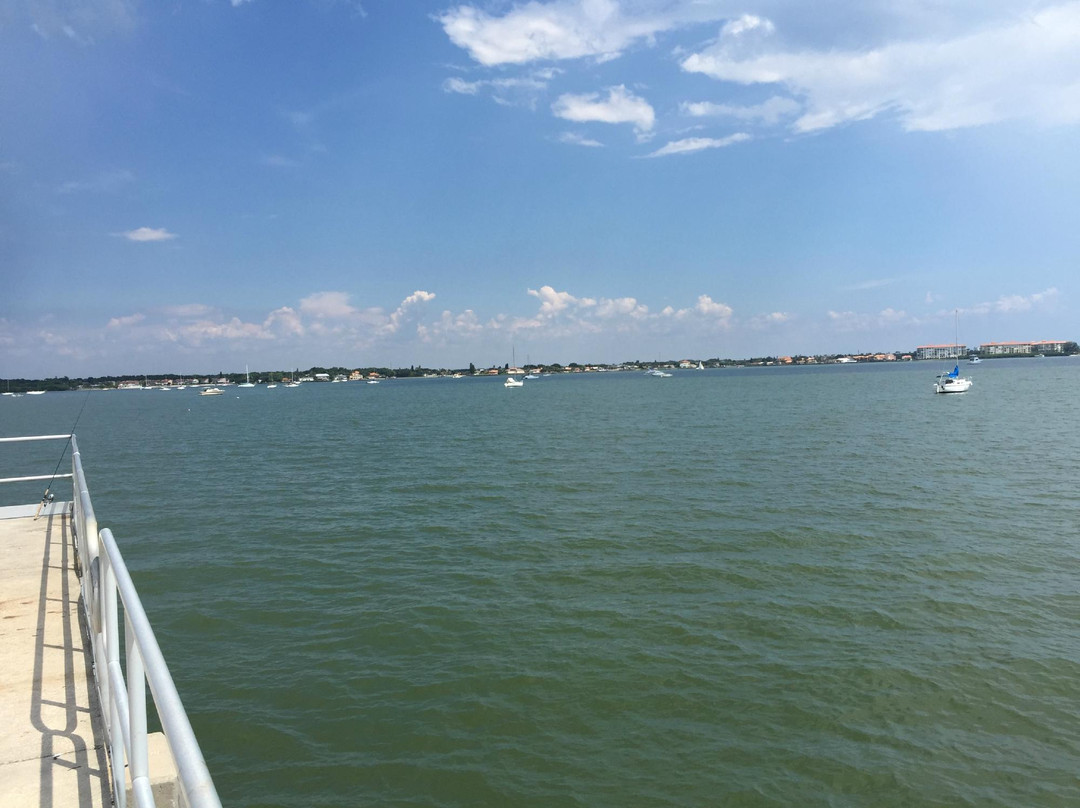 Walter and Bert Williams Fishing Pier-Gulfport必去景点