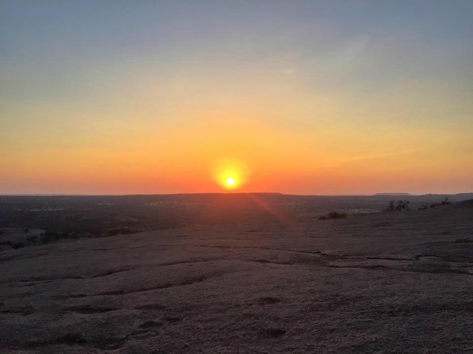 Enchanted Rock Fissure景点图片