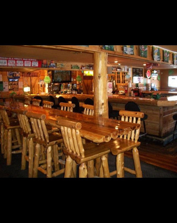 Bethel餐馆和美食-The Dugout Bar & Grill