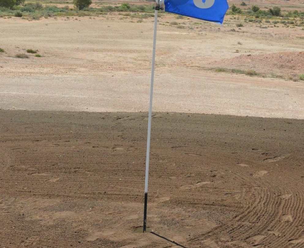 Coober Pedy Opal Fields Golf Course-库伯佩迪必去景点