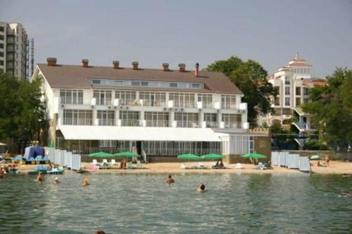 Fort Nox Hotel