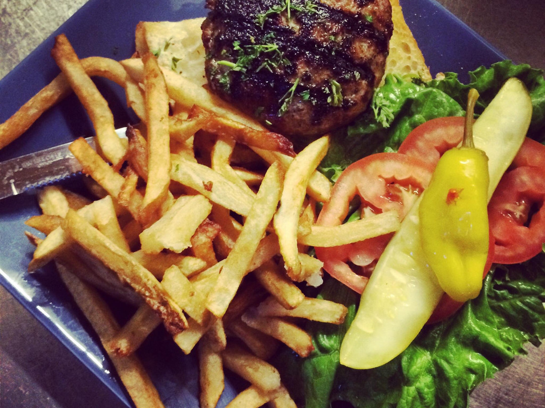 阿克伦餐馆和美食-Gasoline Alley