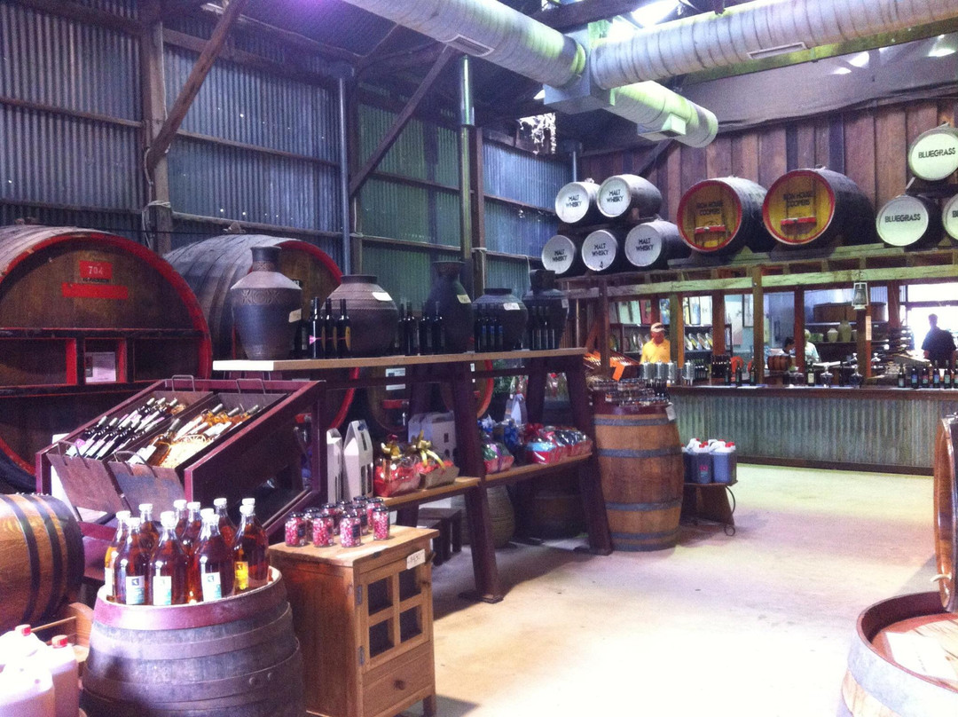 Echuca Moama Wine Tours-伊丘卡必去景点