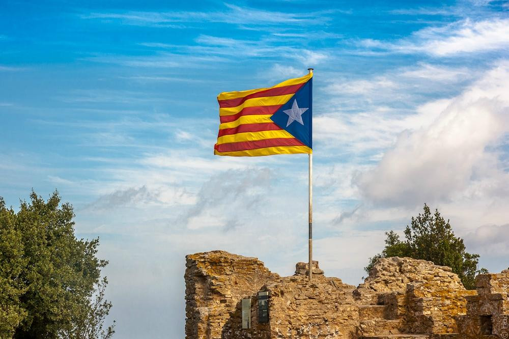 Castell de Begur景点图片