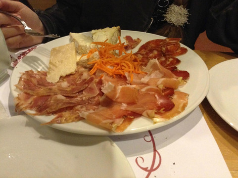 Cul de Sac夜店-罗马必去景点