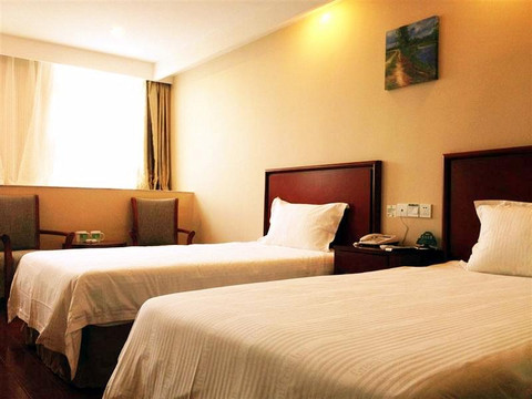 雅斯蓝特酒店(武汉武昌火车站地铁站店)主图