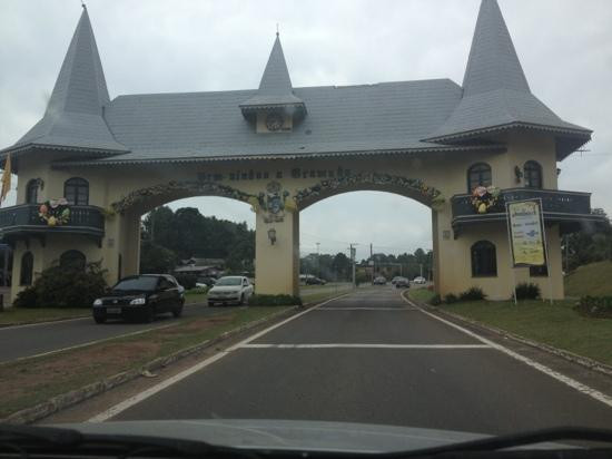 Pórtico Via Taquara-格拉玛多必去景点