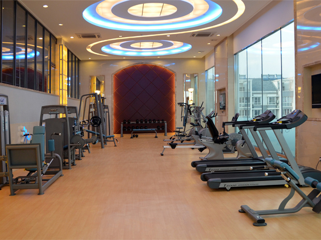 鼎立国际大酒店主图