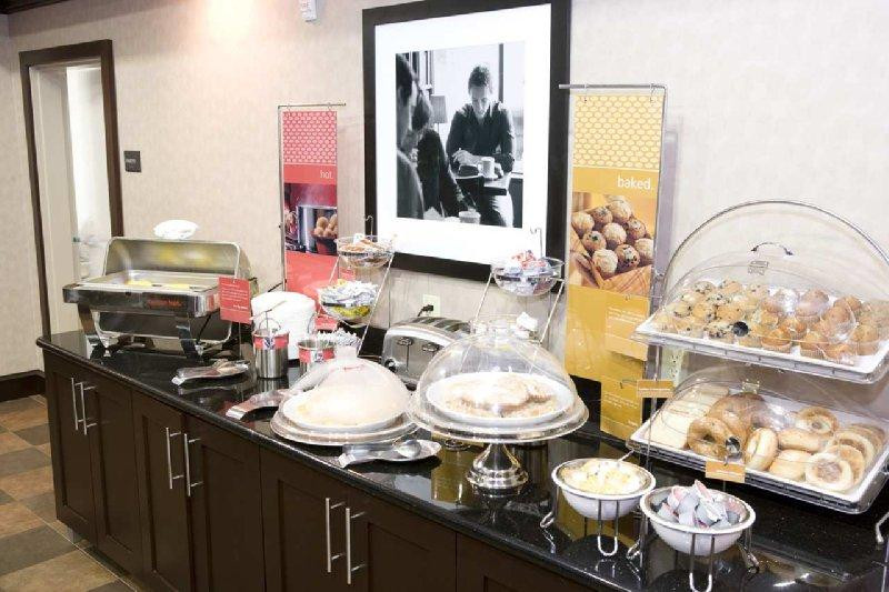 芒特普莱森特汉普顿套房酒店主图