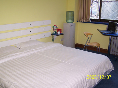 城市之光商务酒店主图