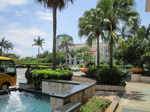 皇冠滨海温泉酒店主图