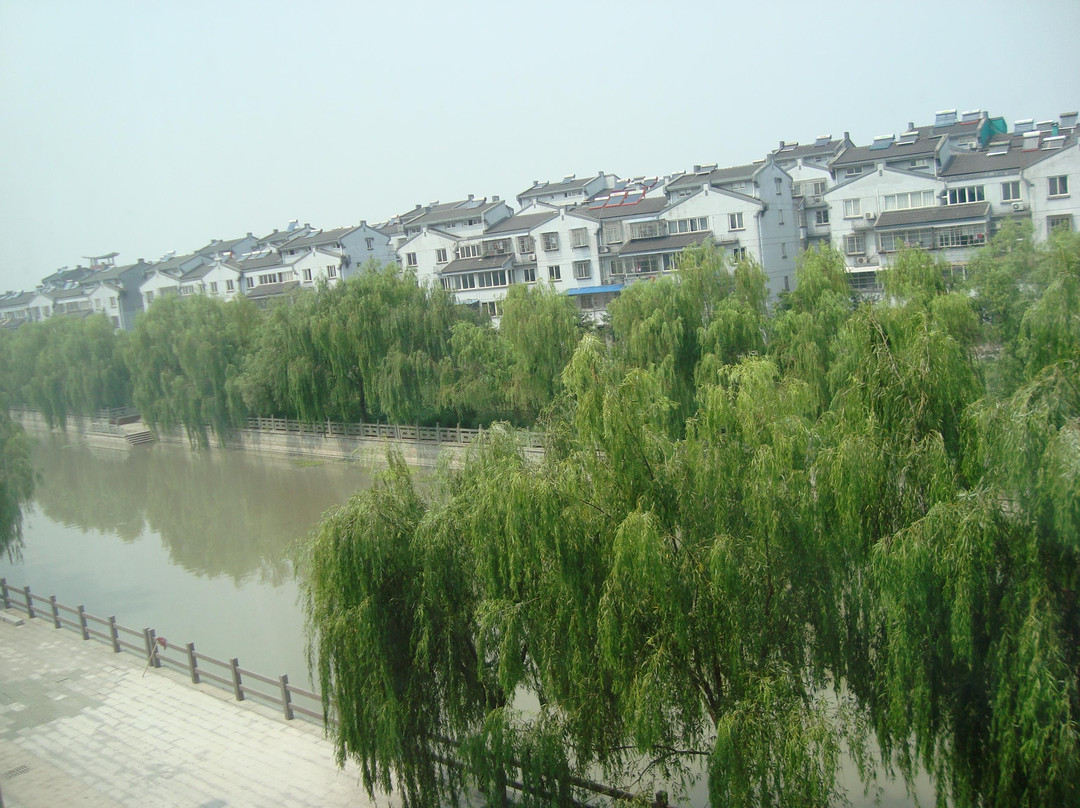 乌镇黄金水岸大酒店主图