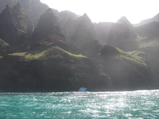 Na Pali Explorer-卡慕也拉必去景点