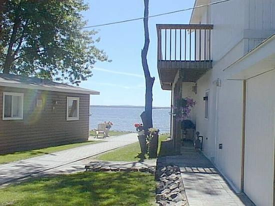 Beach Court Apartments