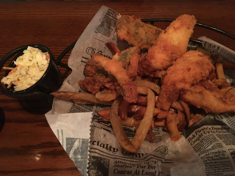 Chapin餐馆和美食-Higher Ground Char House