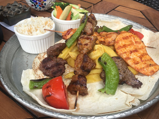 Green Corner Cafe and Restaurant主图