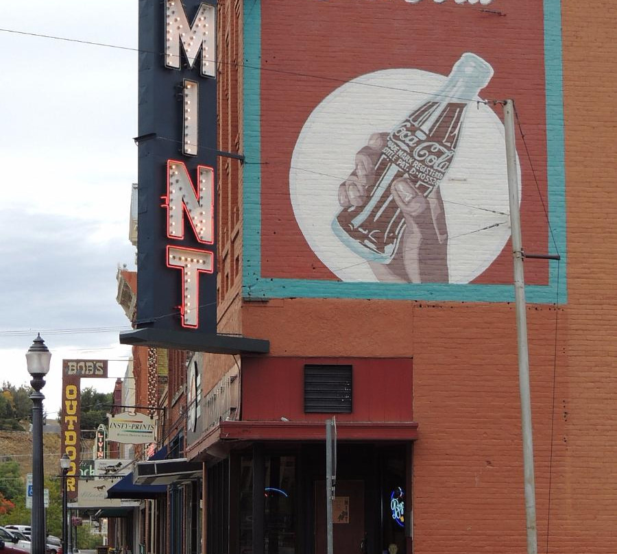 The Mint Bar and Grill