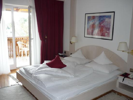 Quarazze酒店住宿-Hotel Brunner