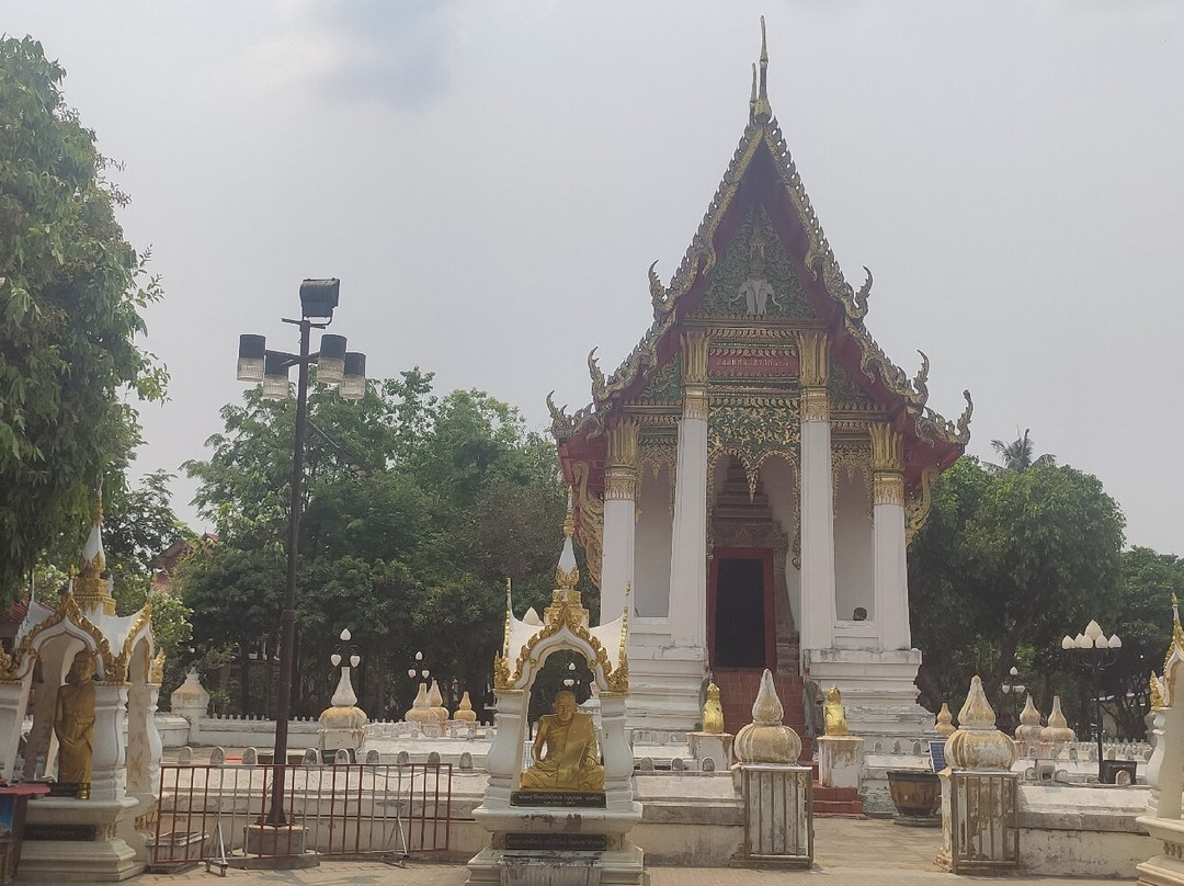 Wat Thung Sri Muang景点图片