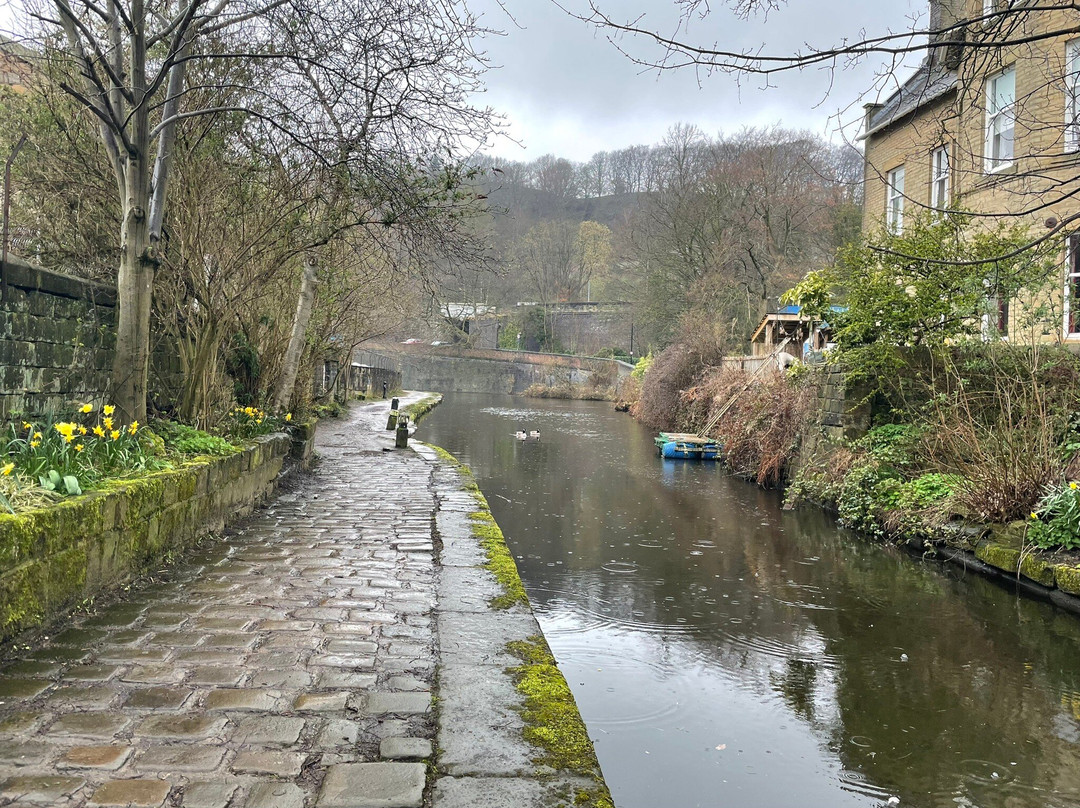 Rochdale Canal Loch 19 - Todmorden Loch景点图片