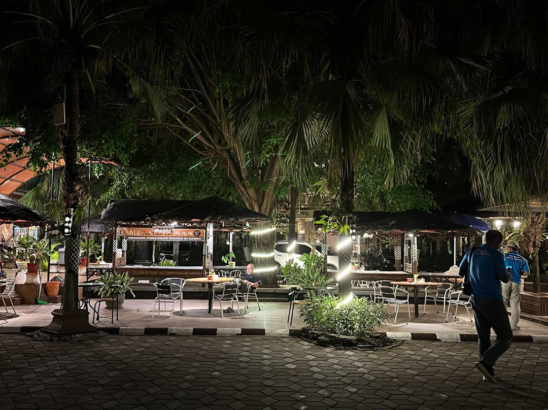 帕特里亚广场酒店主图