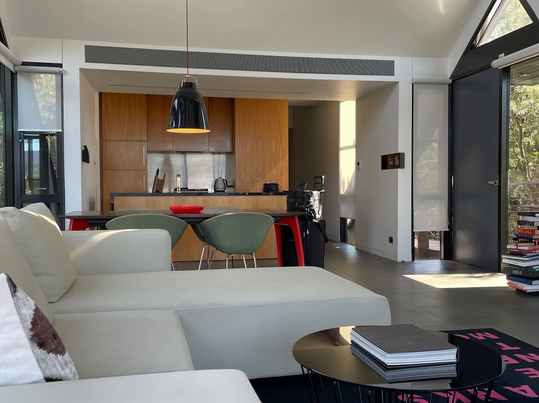 莫纳亭酒店主图