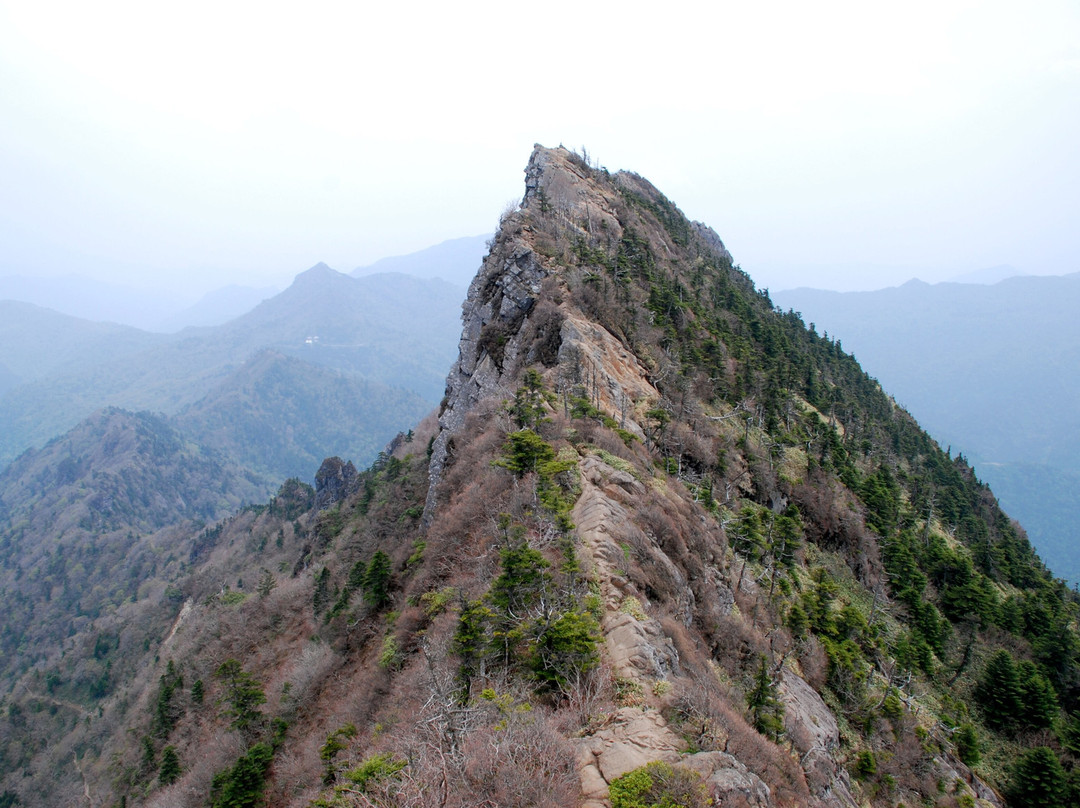 爱媛县旅游景点-Mt. Ishizuchi