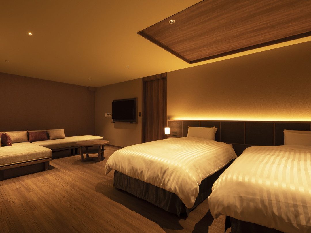 鸭川格兰酒店主图