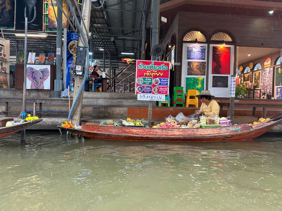 Hem Thai Tour Guide景点图片