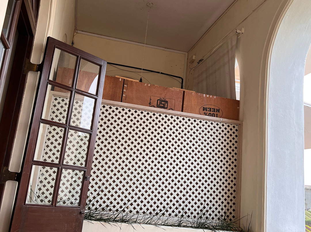 皇家兰花比林达瓦酒店主图