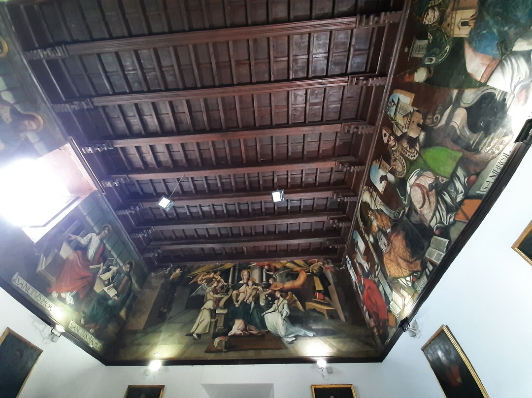 Escuela Universitaria de Osuna-Osuna必去景点