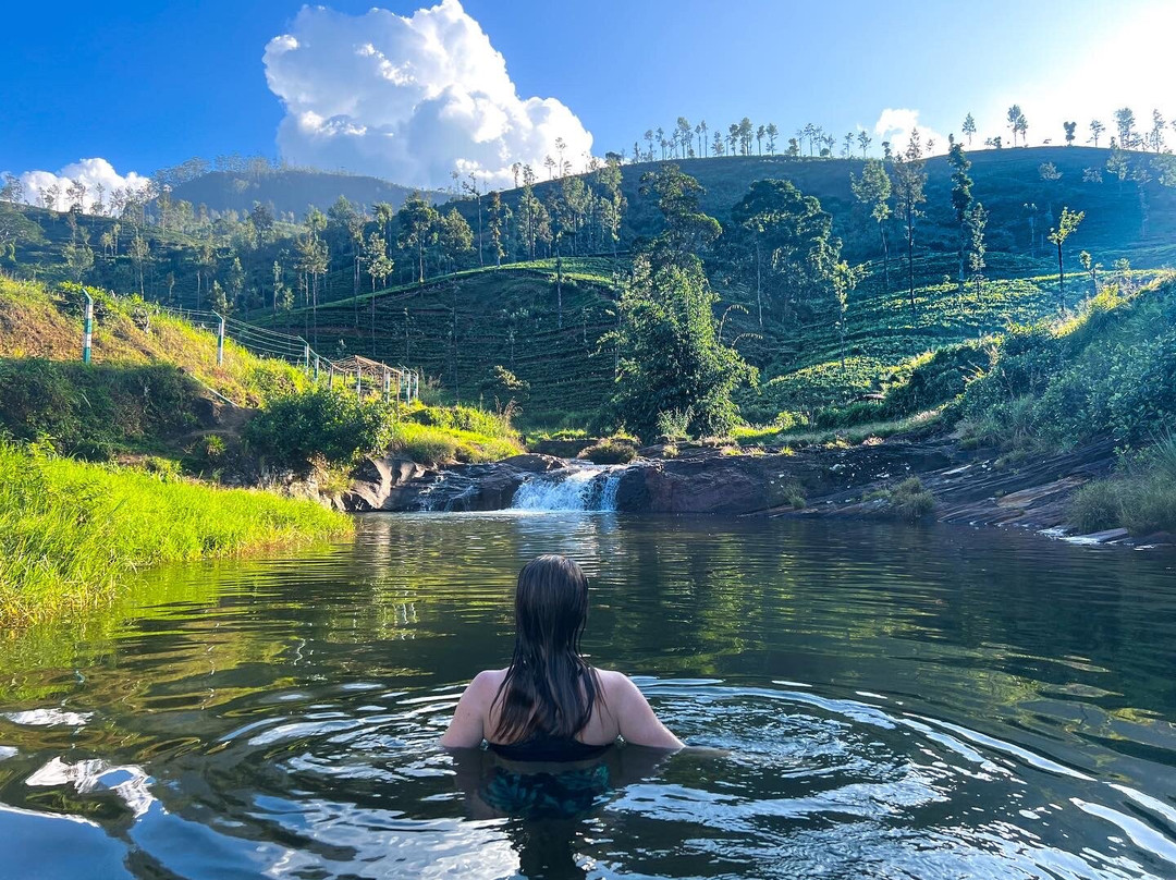 Hugging Clouds Tours-Nallathanniya必去景点