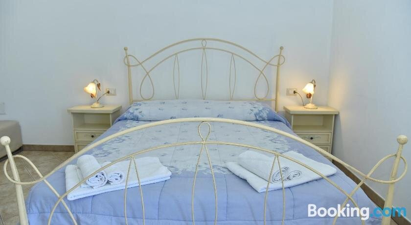 Borore酒店住宿-Bed & Breakfast Perdalonga