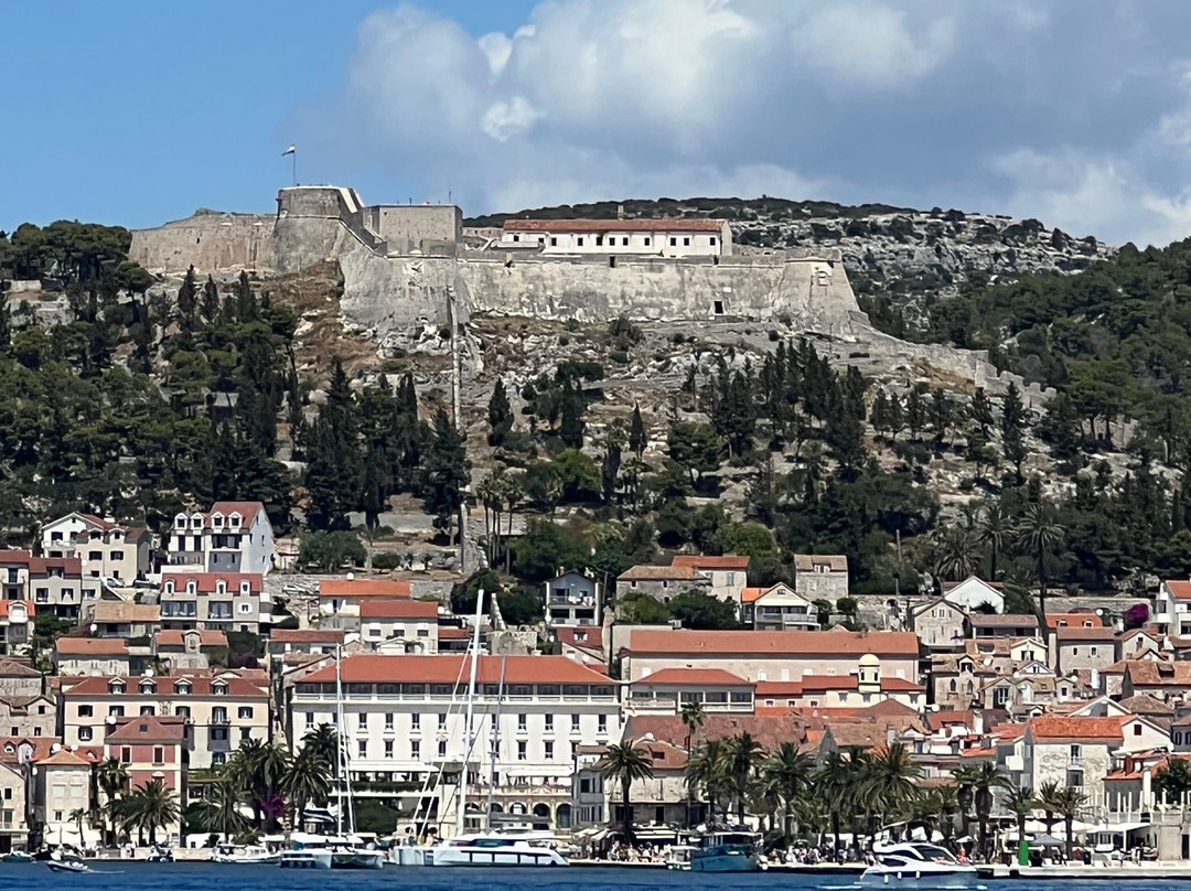 Commodore Yachting Croatia-苏佩塔尔必去景点