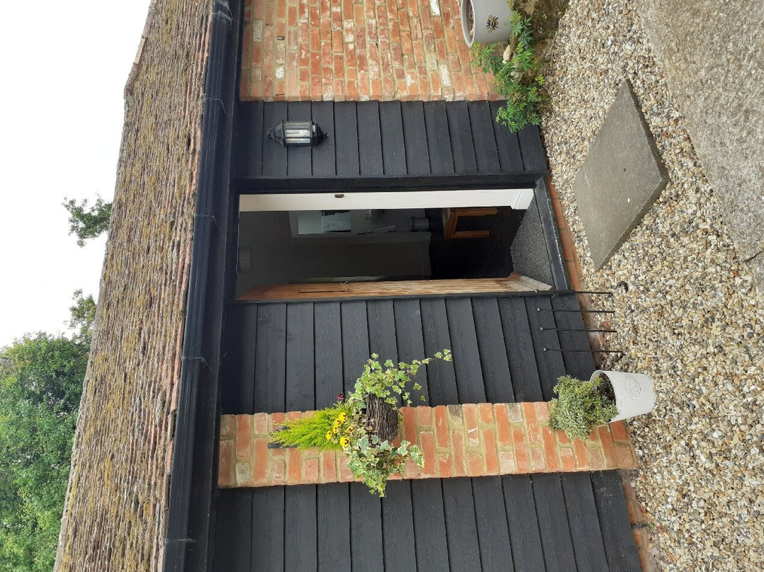 Upper Wood End Farm主图