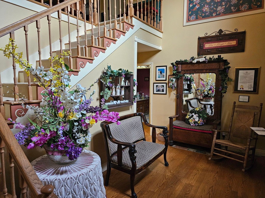 Grey Gables Bed 'N Breakfast Inn主图