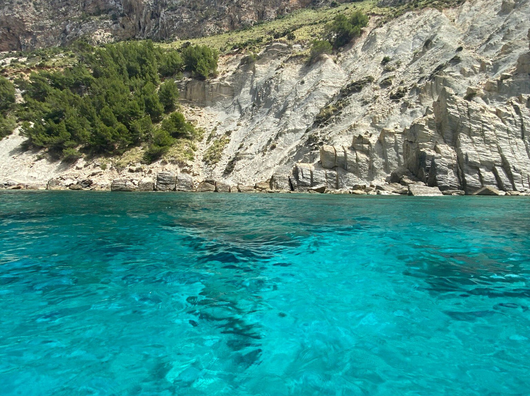 La Cala Boat Tours景点图片