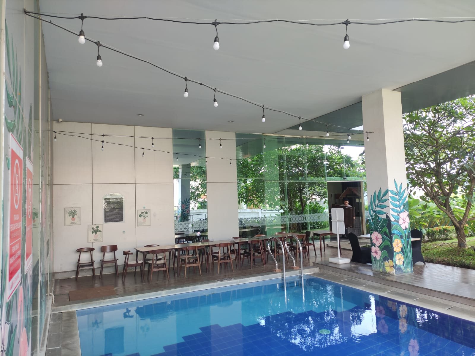 Hotel Horison Nindya Semarang-泳池