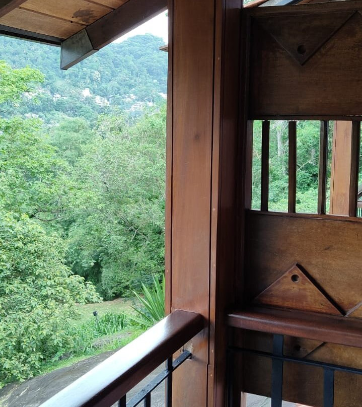 伯爵摄政宾馆主图