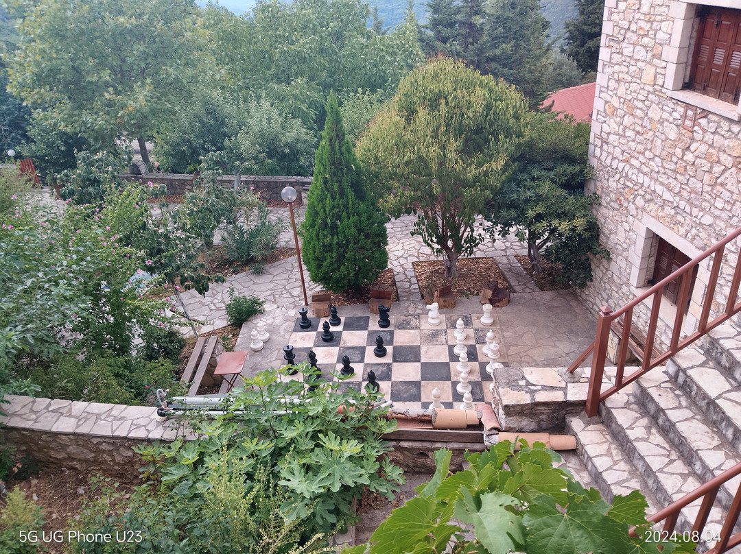 Koustenis Village主图